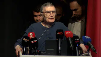 Nobel ödüllü Aziz Sancar Diyarbakır'da öğrencilerle bir araya geldi