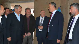 Vali Önder Bozkurt Patnos’ta Seyir Tepesi’ne hayran kaldı