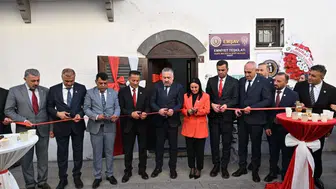 Diyarbakır'da şehit aileleri ve gaziler için yeni vakıf binası açıldı