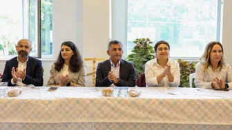 Diyarbakır'da öğretmenler gününde önemli mesaj: Eğitimde olanaklar artırılacak