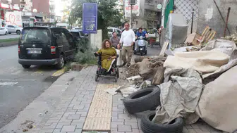 Cizreli engelliler şehirdeki fiziksel engellerin kaldırılmasını talep ediyor