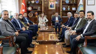 Siyasette diyalog mesajı: Diyarbakır Büyükşehir Belediyesi'ne AK Parti'den ziyaret