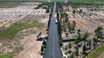 Şanlıurfa Yeni Asri Mezarlıkta bayram hazırlığı tamamlandı