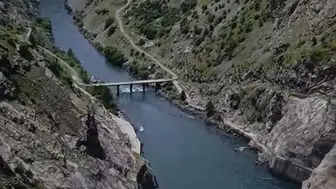 Karakaya Barajı’ndaki tahliye Çüngüş ve Pötürge arasındaki ulaşımı kesti