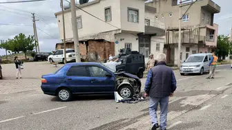 Mardin yolunda otomobil ve motosiklet kazası Bir kişi hastaneye kaldırıldı