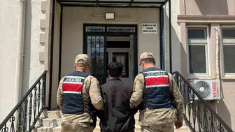 Şanlıurfa’da aranan hırsız jandarma operasyonuyla yakayı ele verdi