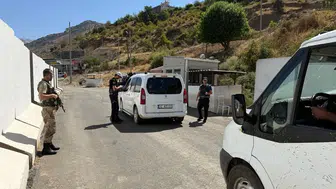 Sason sokaklarında polis denetimi mesaisi