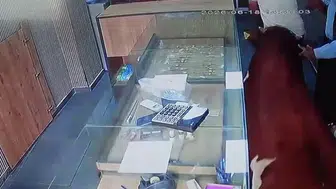 Siverek’te kuyumcuya dalan dana ortalığı birbirine kattı