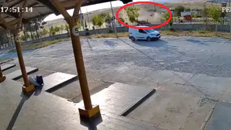 Silvan’da otomobil takla attı iki kişi ağır yaralandı