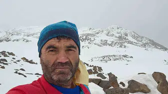 Diyarbakırlı dağcı Süphan Dağı’nın zirvesine tek başına ulaştı
