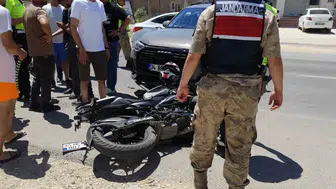 Nusaybin yolunda motosiklet kazası bir kişiyi hastanelik etti
