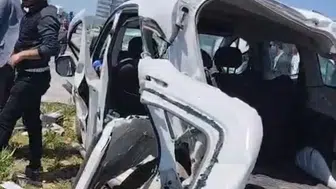 Van'da feci kaza İki araç çarpıştı, 4 kişi hayatını kaybetti
