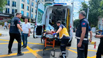 Batman'da motosiklet yayaya çarptı iki kişi hastanelik oldu