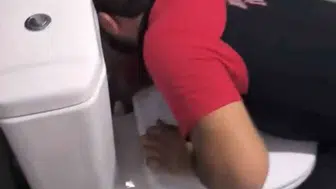 Siirt'te lavabo borusuna giren iki yavru kediyi itfaiye kurtardı