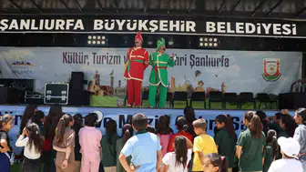 Şanlıurfa Küçükalanlı köyünde çocuklar için sanat şenliği kuruldu