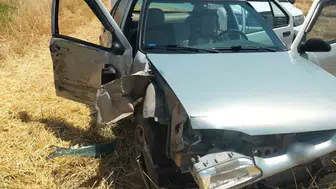 Çınar yolunda traktör ve otomobil çarpıştı