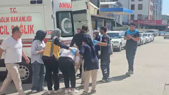 Elazığ’daki otel yangınında 10 kişi dumanlardan zehirlendi