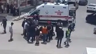 Elazığ’da motosiklet yoldan çıktı