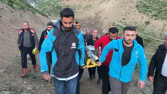 Yüksekova dağlarında 6 saatlik yaşam mücadelesi