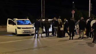 Muş Hasköy yolunda iki otomobil kafa kafaya çarpıştı