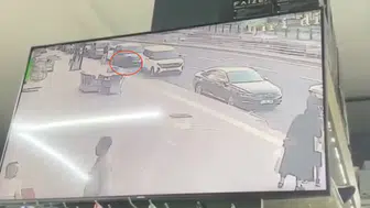Diyarbakırda düşürülen 60 bin liralık altın bilekliği bir yabancı aldı