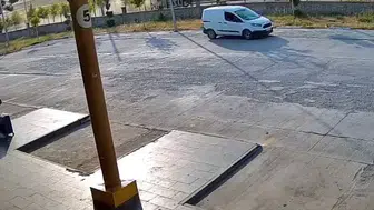 Silvan’da korkutan kaza güvenlik kamerasına böyle yansıdı
