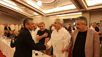 Özgür Özel Diyarbakır’da çözüm yollarını halkla arıyor