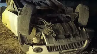 Siirt'te direksiyon hakimiyetini kaybeden sürücü yoldan çıktı
