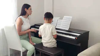 Tunceli’nin minik piyanisti dünyaca ünlü isimleri örnek alıyor