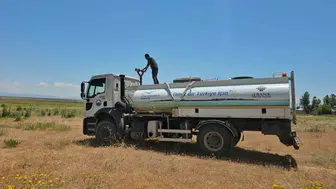 Adilcevaz kırsalında yayılan yangın paniğe yol açtı