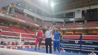 Cizreli boksör Muhammed Kayseri’deki şampiyonada adını çeyrek finale yazdırdı
