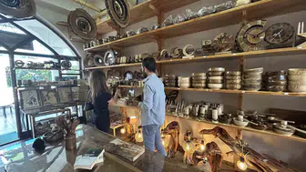 Vanlı ustalar ömrünü tamamlamış ceviz ağaçlarına yeniden hayat veriyor