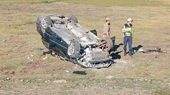 Özalp ilçesinde devrilen otomobilde bulunan 4 kişi yaralandı