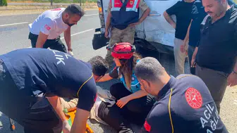 Şanlıurfa yolunda trafik kazası 12 kişiyi hastanelik etti