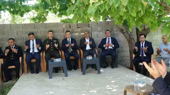 Ercişli şehit Halil Hamuryen kabri başında dualarla yad edildi