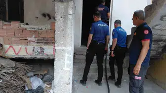 Kurtalan ilçesinde boş binada çıkan yangın korkuttu