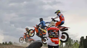 Ağrı zirvesinde motor sesleri yükseliyor ve enduro heyecanı başladı
