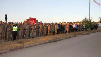 Malazgirt şehit Binbaşı Arslan Kulaksız için anma töreni düzenledi