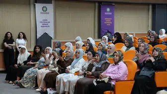 Diyarbakırlı kadınlar tekstil eğitimlerini başarıyla tamamlayıp sertifikalarını aldı