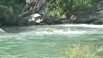 Beytüşşebapta balık tutarken çaya düşen genç üç gündür aranıyor