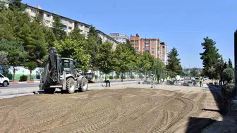 Siirt sokakları yenileniyor ve yaya trafiği daha konforlu hale geliyor