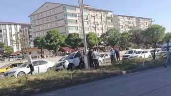 Bitlis yollarında iki trafik kazası yaşandı ve 4 kişi yaralandı