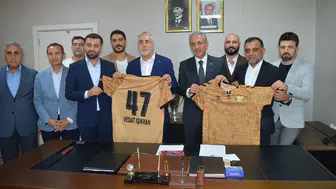 Bakan Işıkhan Mardin 1969 Spor Kulübünü Ziyaret Etti