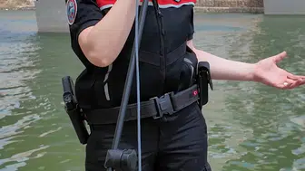 Hasankeyf in tarihi sokaklarında polislerden müzik ziyafeti