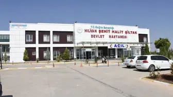 Hilvan ilçesinde traktör altında kalan küçük çocuk yaşamını yitirdi