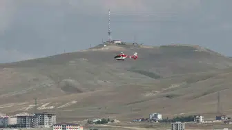 Van'da yaşlı hasta için hava ambulansı seferberliği