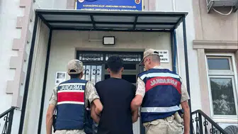 Karaköprü ilçesinde aranan hırsızlık hükümlüsü jandarma operasyonuyla yakalandı