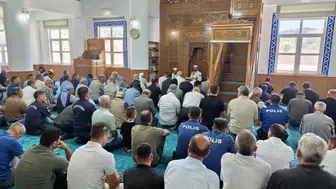 Çermik sakinleri 15 Temmuz şehitleri için camide bir araya geldi