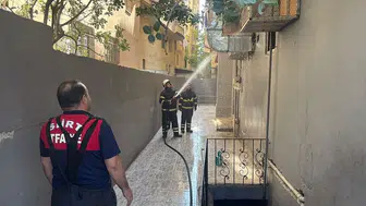 Siirt merkezde bir lokantanın bacasında çıkan yangın itfaiye ekiplerince söndürüldü