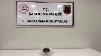 Viranşehir jandarması şüpheli bir şahsın üzerinde uyuşturucu yakaladı
